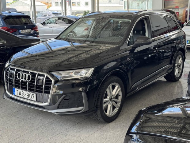 AUDI Q7 50 TDI Basis quattro Tiptronic [7 szemé...